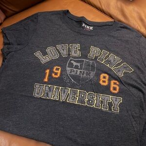 Vintage VS Pink LOVE PINK 1986 UNIVERSITY T-shirt